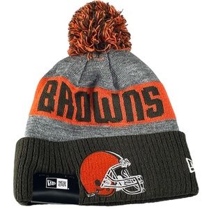 New Era NFL Cleveland Browns Pom Cuffed Beanie Winter Hat NWT
